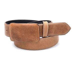 Honey-colored belt with leather buckle