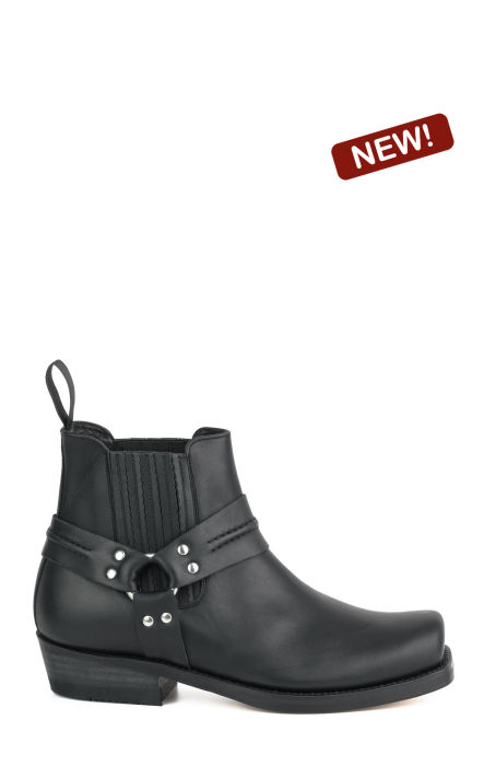 Black biker boot