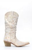 Stivali Texani Frida by Cuadra bianco invecchiato con pieghe sul gambale