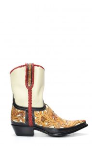 Boots from the Pineda Covalin collection with floral inlay